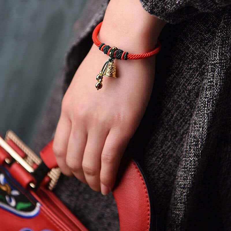 Bracelet-Rouge-Porte-Bonheur.jpg