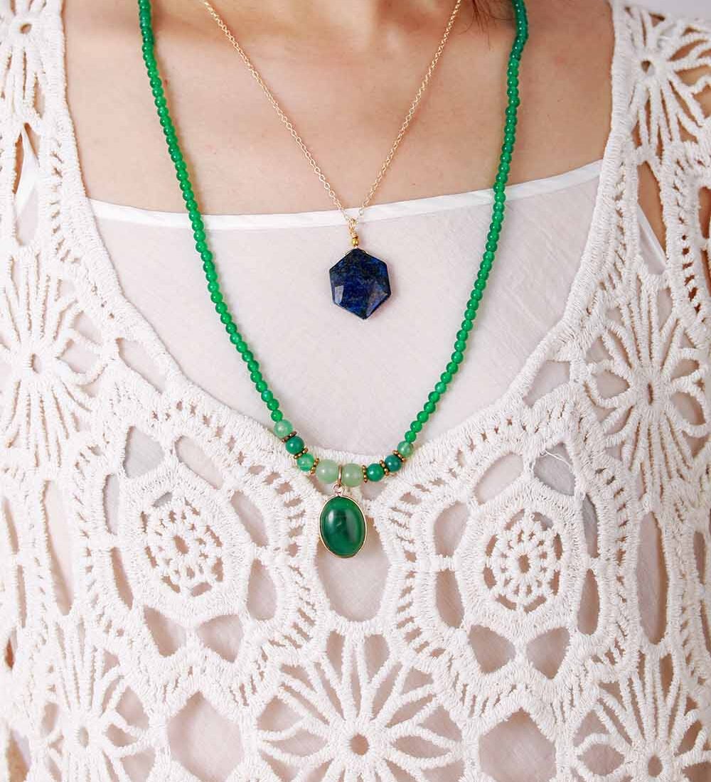 Collier-en-Pierres-Naturelle-Onyx-Vert.jpg