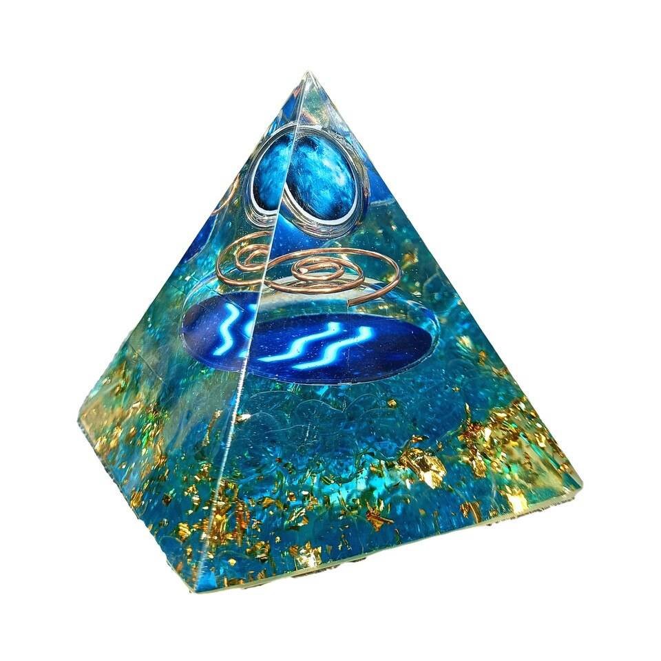 Orgonite-Pyramide-8221Verseau8221-Orgonite.jpg